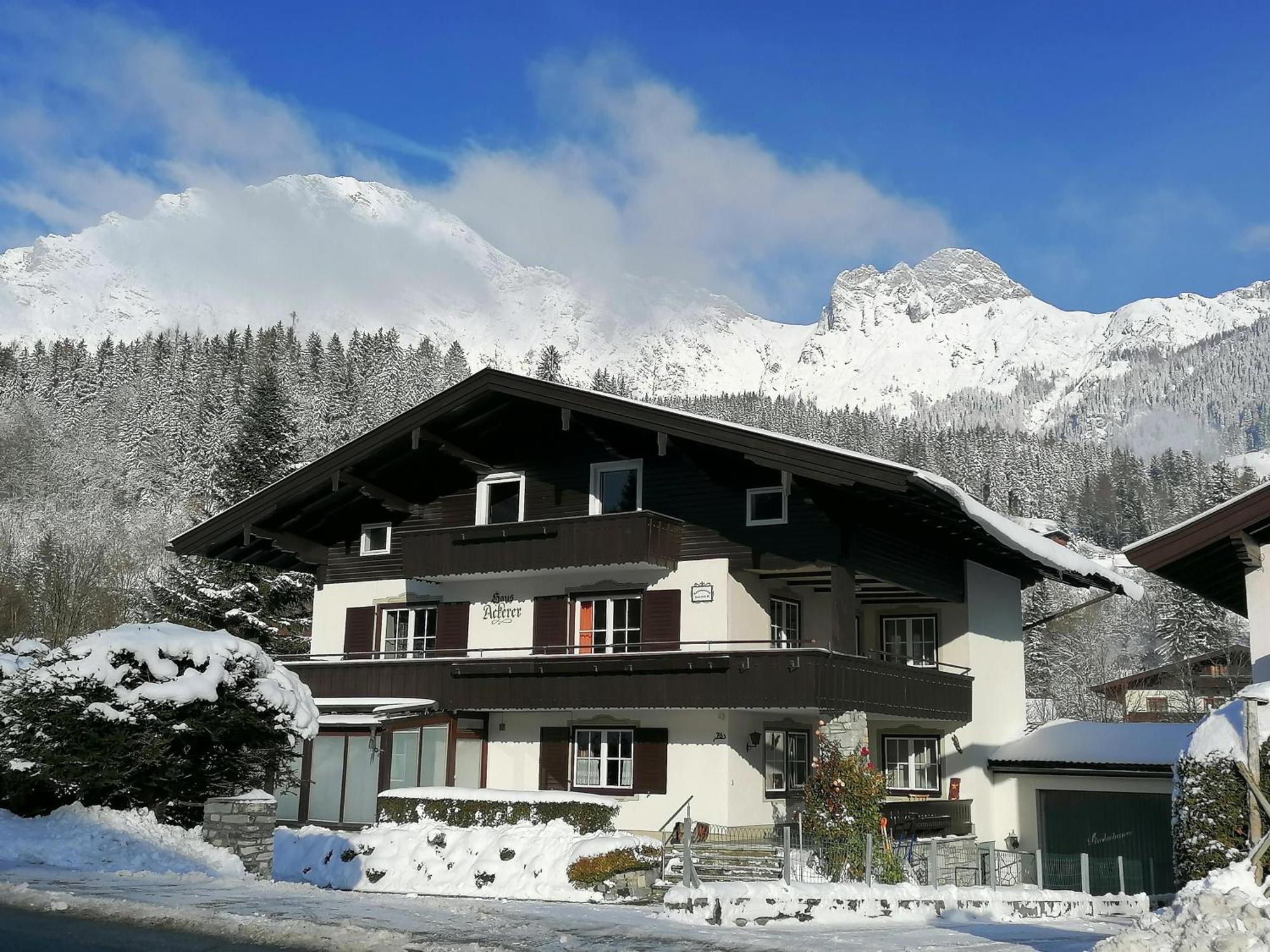 Apartamento Haus Ackerer Leogang Exterior foto