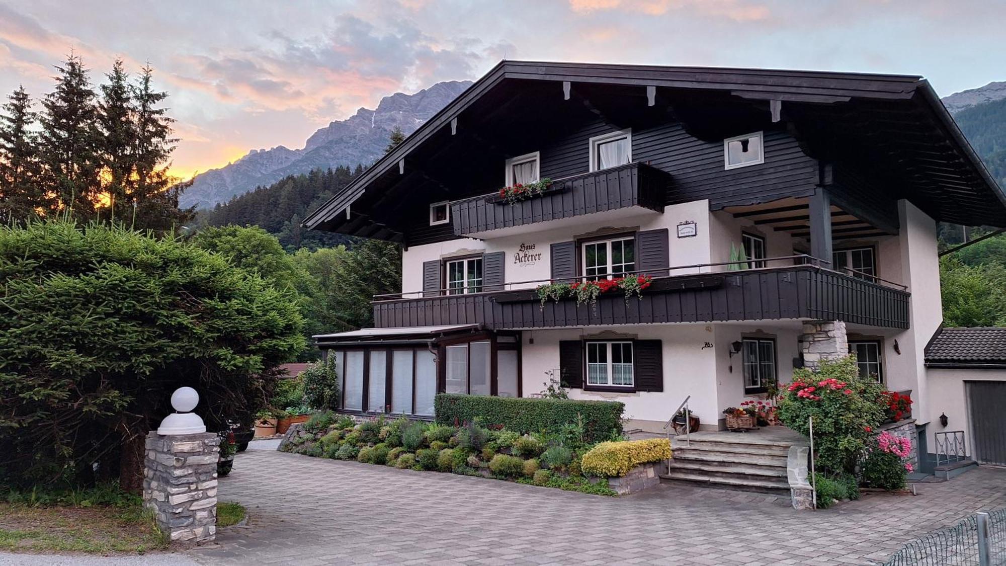 Apartamento Haus Ackerer Leogang Exterior foto